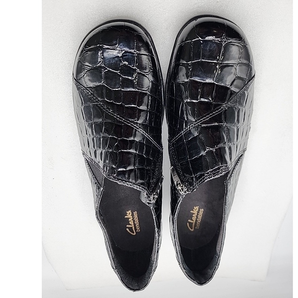 Clarks Bendables 9W Women's Faux Alligator Slip On Patent Loafer Shoe Black - Picture 6 of 11